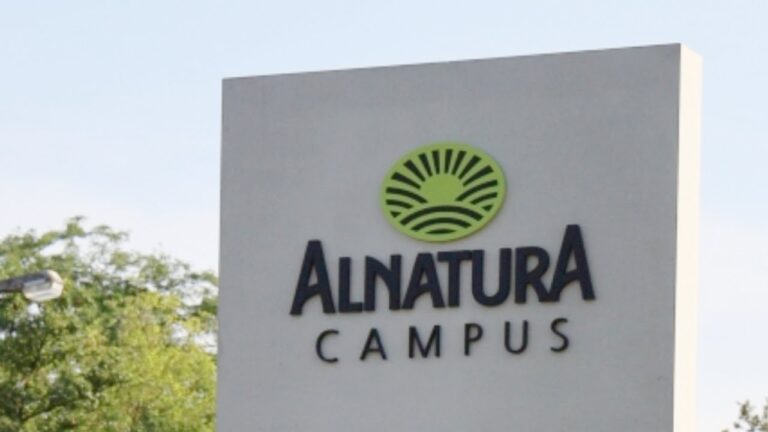 Umweltfreundliche Materialien f&uuml;r nachhaltige Beschilderung